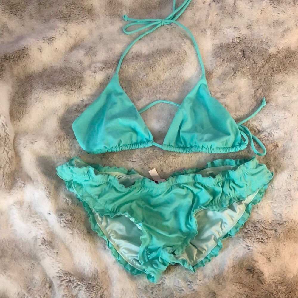 Victoria’s Secret bikini size L